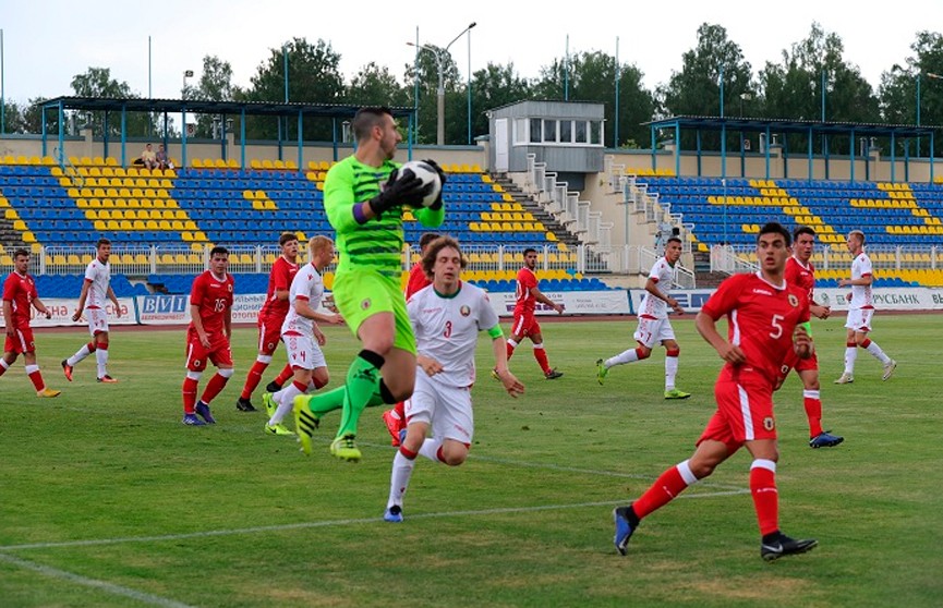 Сборная Беларуси разгромила футболистов Гибралтара в отборе на чемпионат Европы