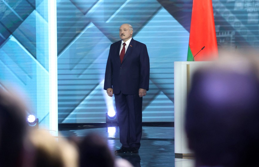 Президент: мы сегодня крепко держим в руках будущее нашей независимой Беларуси