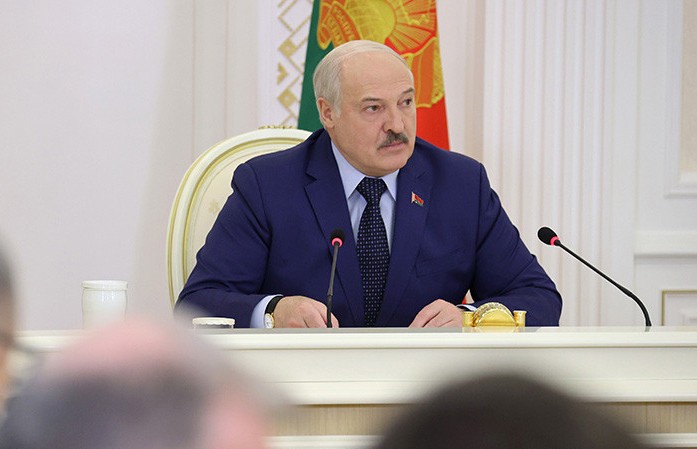 Лукашенко провел совещание по проблемным моментам ЖКХ