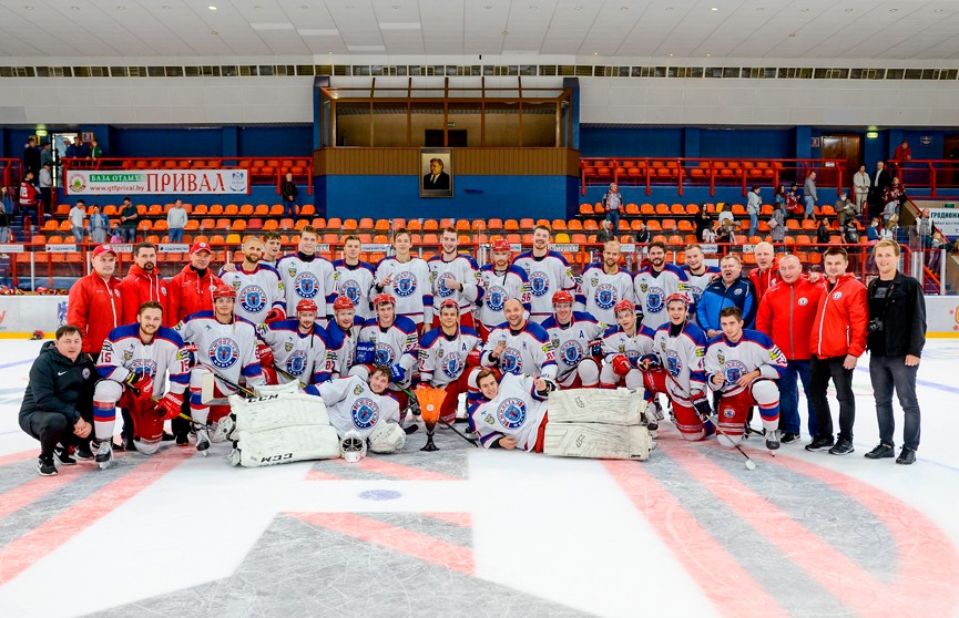 Минская «Юность» выиграла главный приз хоккейного турнира памяти Александра Дубко