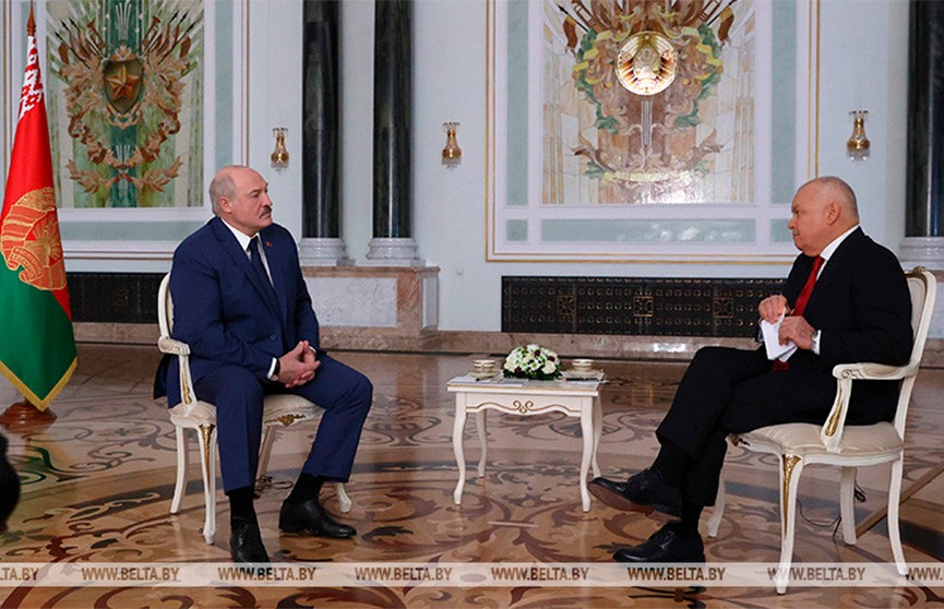 Лукашенко: Я стал врагом для Запада, потому что все площадки для «Тополей» полностью сохранены и готовы к использованию