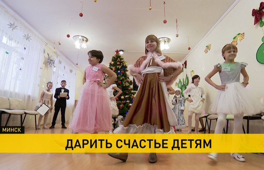 «Наши дети»: Наталья Кочанова посетила детский городок Ленинского района Минска
