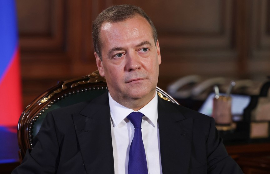 Медведев прокомментировал планы производителя Leopard построить завод на Украине