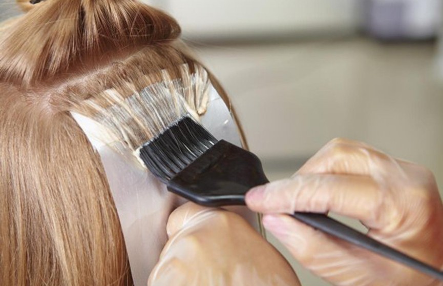 Окрашивание волос чаще шести раз в год увеличивает риск заболеть раком