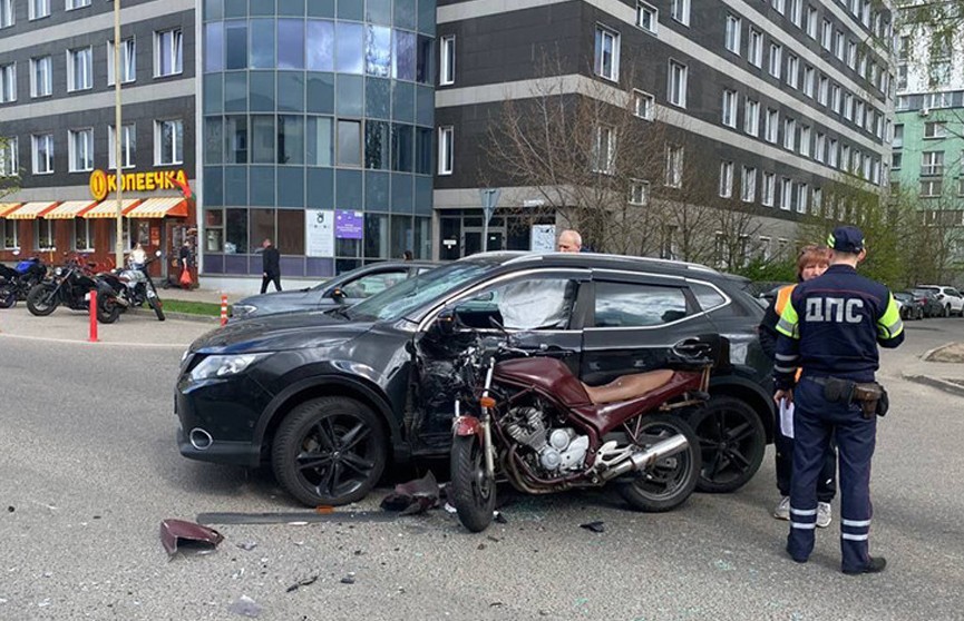 Мотоциклист пострадал в ДТП в Минске