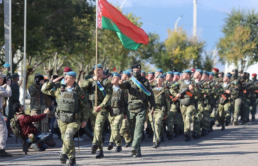 В Беларуси могут ввести SMS-повестки в военкомат и на военную службу