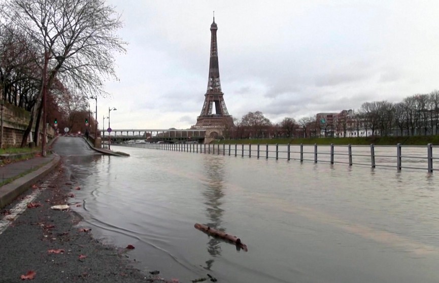 Дожди и наводнения в Европе:  реки выходят из берегов, есть жертвы