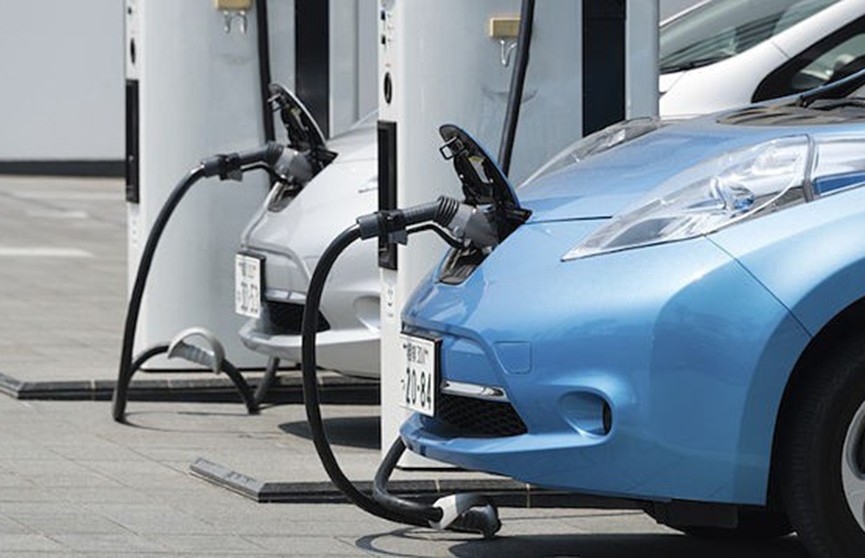 Производители из Японии откажутся к 2050 году от дизельных и бензиновых авто