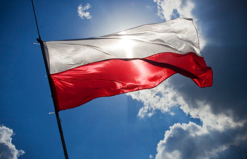 Польша приостанавливает действие ДОВСЕ