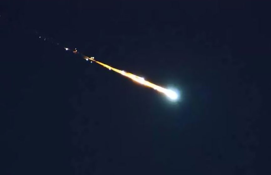 Крупный метеорит упал в Австралии (ВИДЕО)
