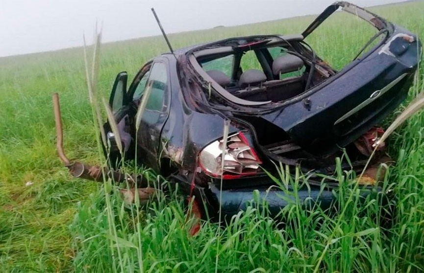 В Чаусском районе водителя легковушки во время аварии выкинуло через багажник