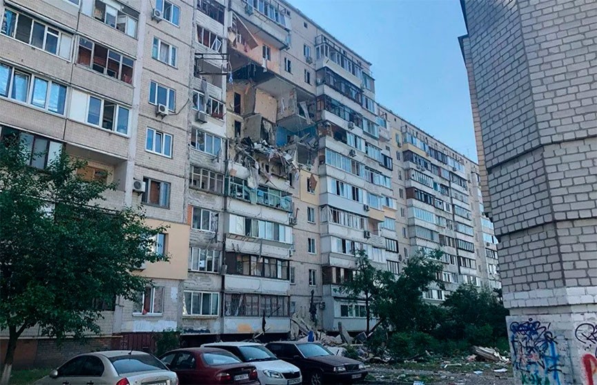 Взрыв в жилом доме в Киеве: два человека погибли