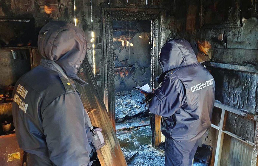 Два человека погибли во время пожара в Кировске