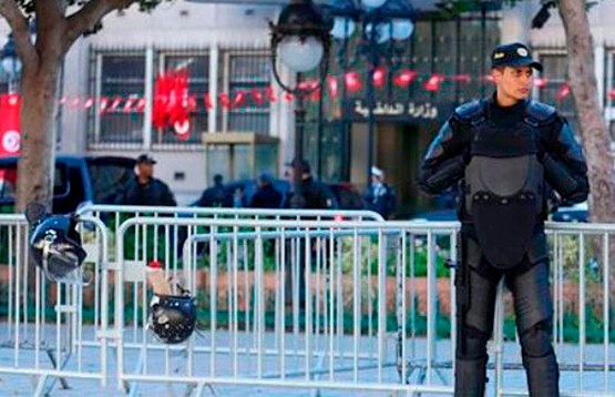 Двойной теракт в Тунисе: погиб полицейский