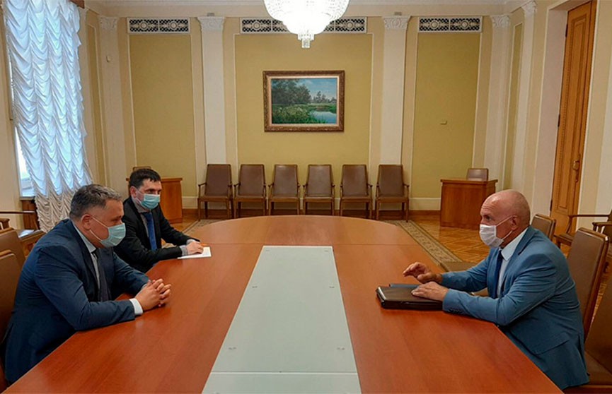 Лукашенко пригласил Зеленского посетить Беларусь с официальным визитом