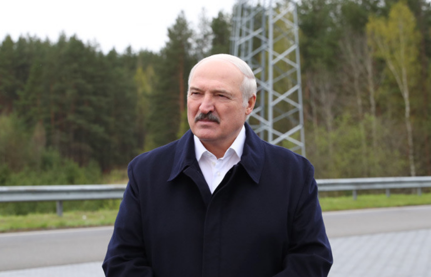 Лукашенко пригласил глав других государств приехать на парад Победы в Минск