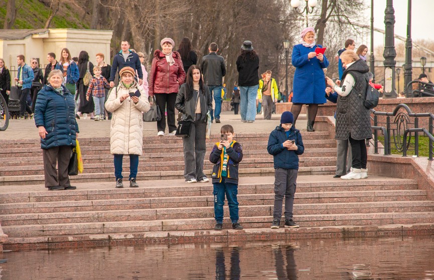 Фотофакт: паводок в Гомеле сделал Сож главным аттракционом центрального парка