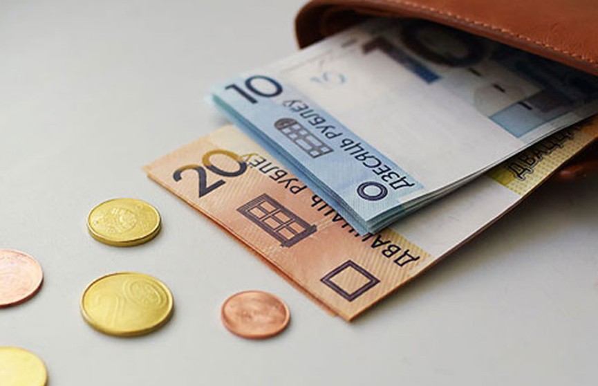 Назван размер минимальной зарплаты в Беларуси за июль