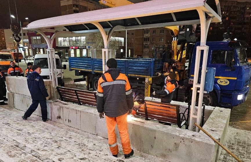 Из автобусных остановок Белгорода делают бетонные укрепления