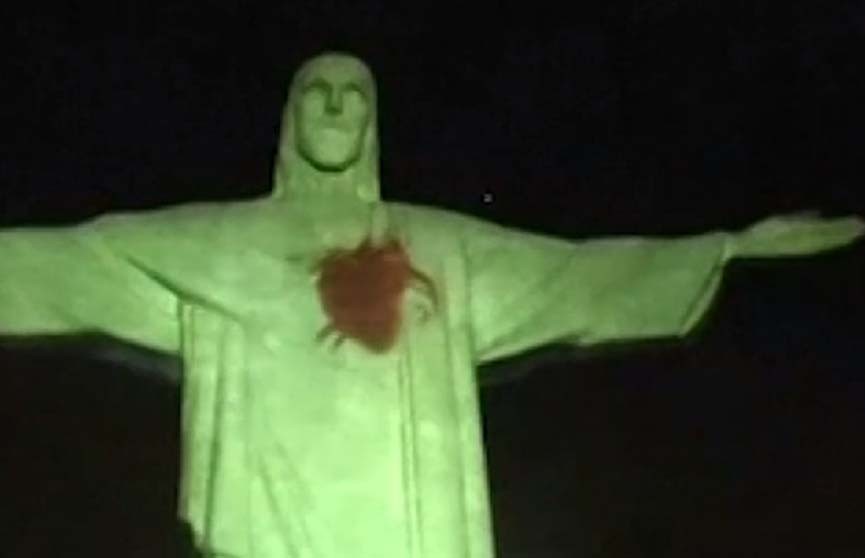 У статуи Христа в Рио забилось сердце