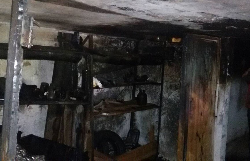 Пажар у Мастах: з жылога дома эвакуіравалі 15 чалавек