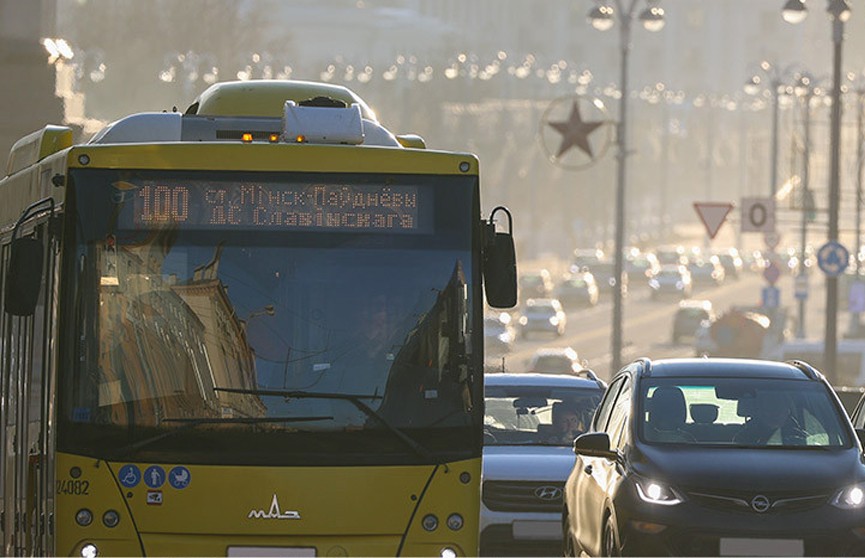 Льготные проездные на общественный транспорт стали получать школьники Минска