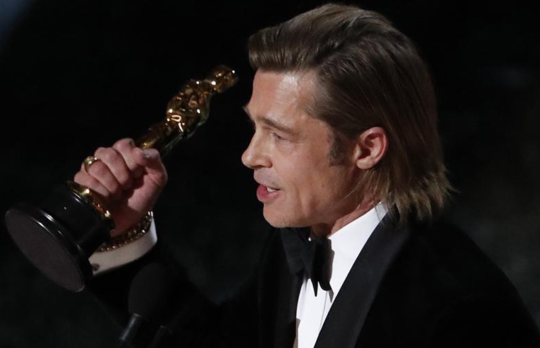 Брэд Питт получил свой первый актерский «Оскар»