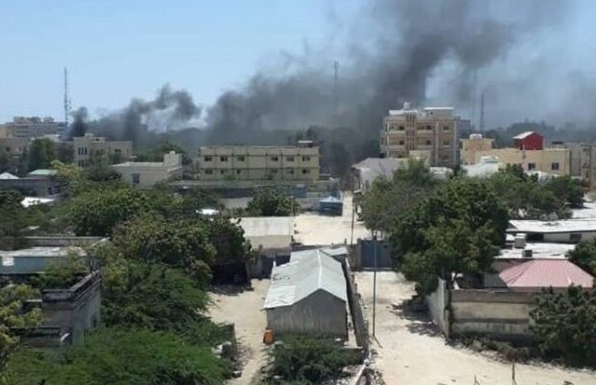 Взрыв прогремел возле армейской базы в столице Сомали