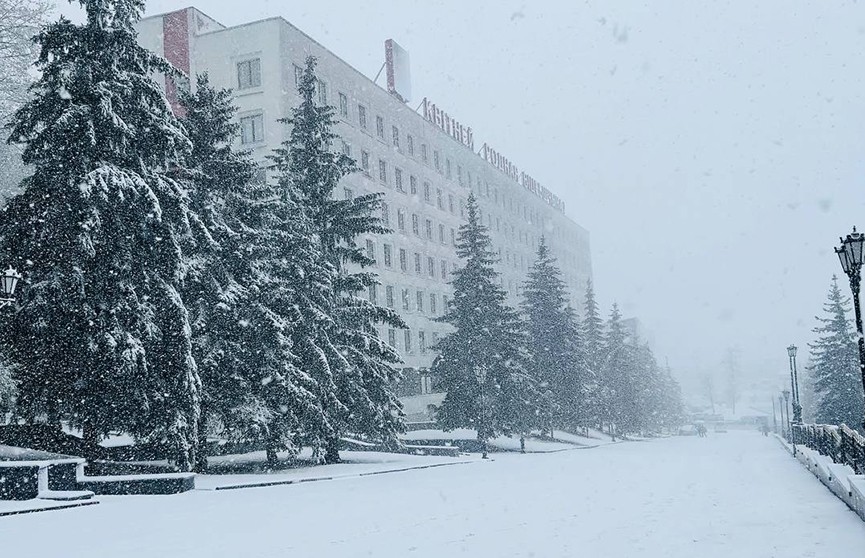 Апрельский «сюрприз» от природы – Витебск засыпало снегом