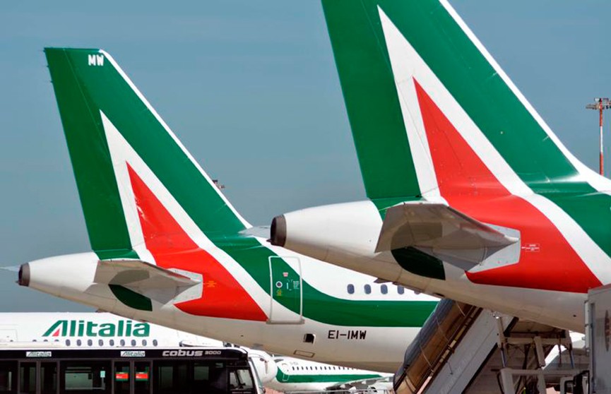 Итальянская авиакомпания Alitalia отменила свыше 300 авиарейсов из-за забастовки