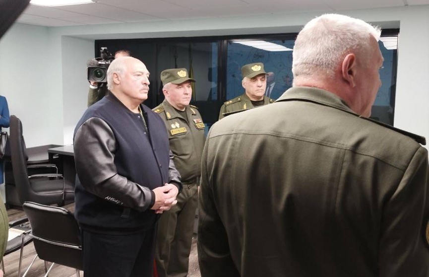 Александр Лукашенко провел совещание на Центральном командном пункте ВВС и войск ПВО