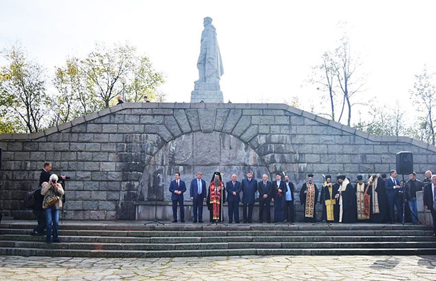 В Болгарии пообещали защитить от сноса памятник советскому солдату «Алеше»