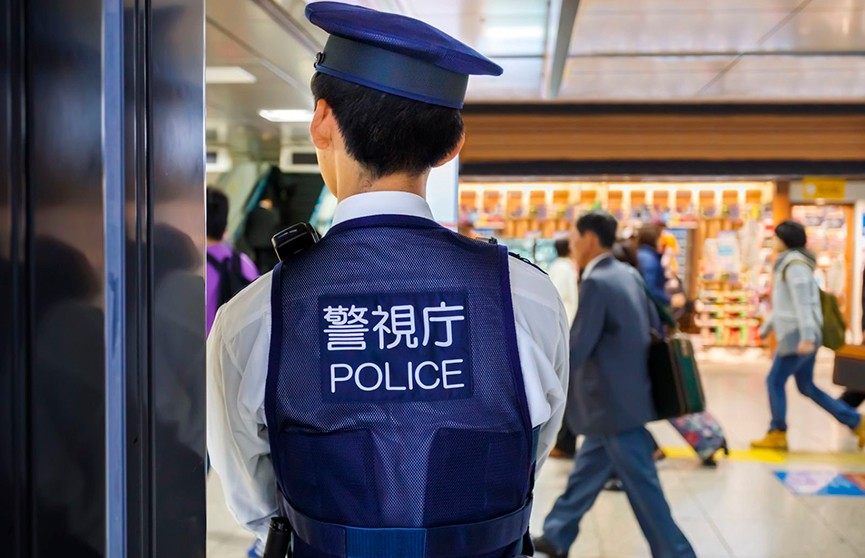 В Японии три человека пострадали при вооруженном нападении на ресторан