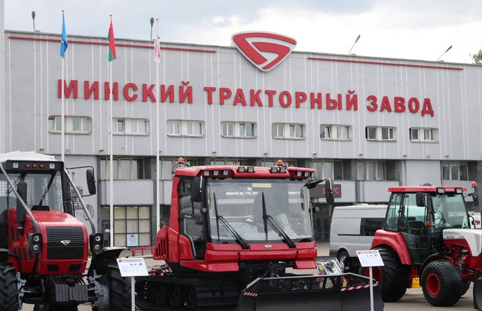 МТЗ – 75! Рассказываем о легендарном тракторе «Беларус», новом беспилотнике и где будут отмечать праздник