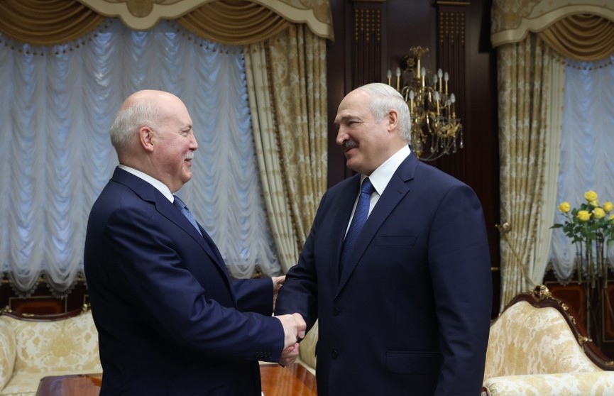 Александр Лукашенко провел встречу с Дмитрием Мезенцевым
