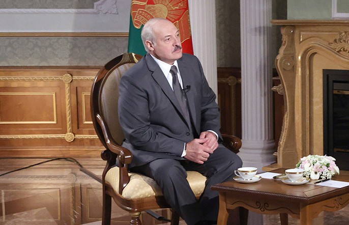 Лукашенко: Беларусь готова и далее способствовать урегулированию конфликта на юго-востоке Украины