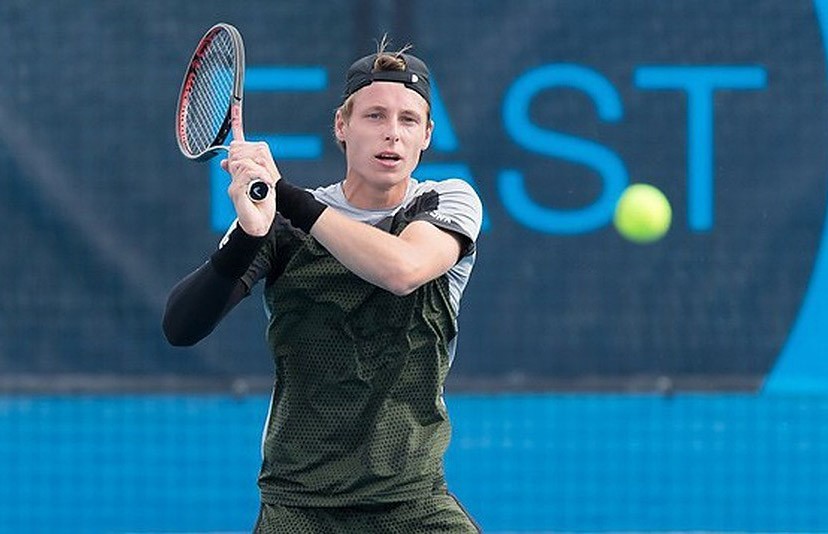 Белорусский теннисист Илья Ивашко одержал вторую победу на турнире в Нью-Порте