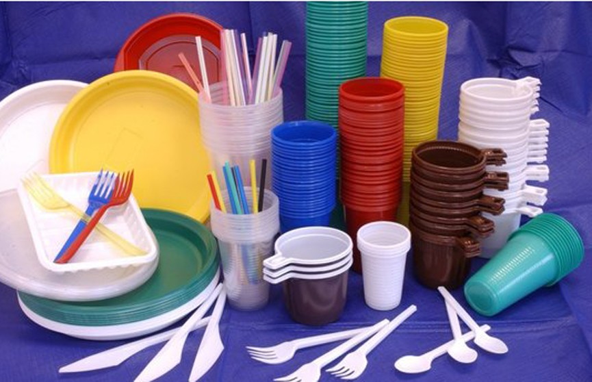 Одноразовую пластиковую посуду запретят в ЕС