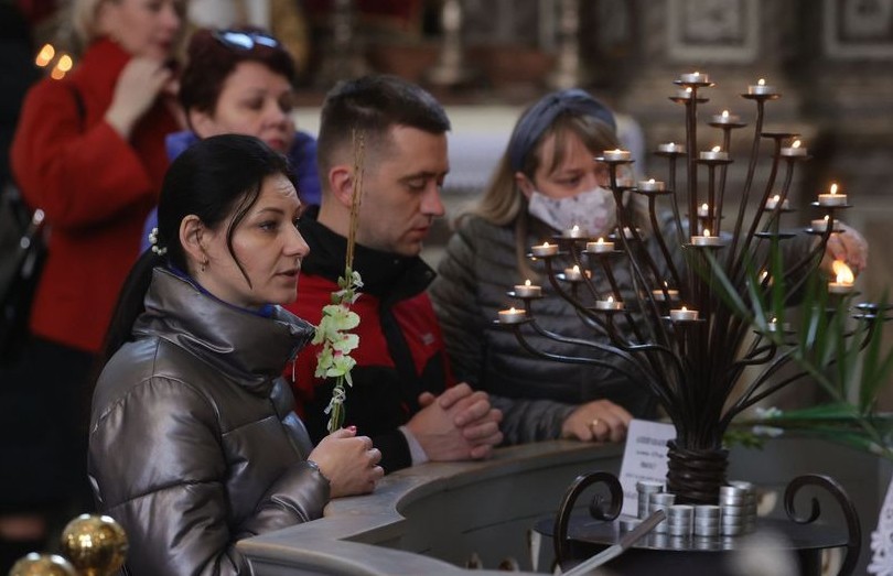 Католики всего мира празднуют Вербное воскресенье
