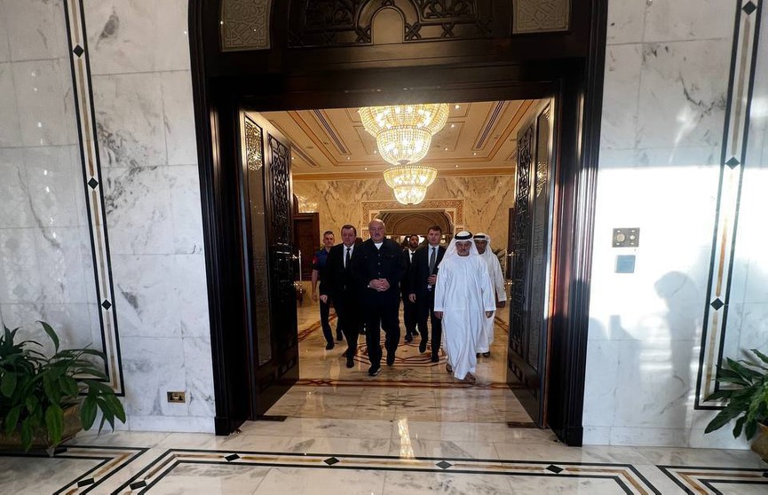 Александр Лукашенко прибыл с рабочим визитом в Объединенные Арабские Эмираты