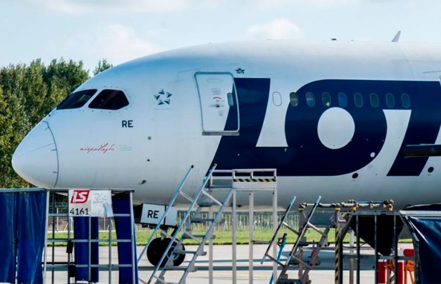 Польский авиаперевозчик LOT возобновил полеты в Минск