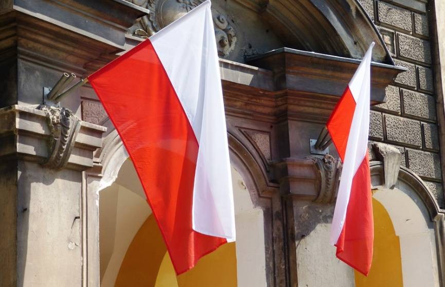 Politico: из-за закона о «влиянии России» в Польше может вспыхнуть гражданская война