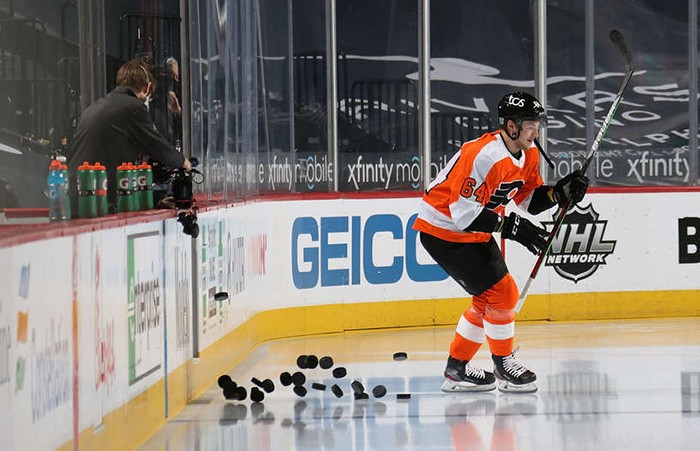 Белорусский хоккеист Максим Сушко дебютировал в НХЛ