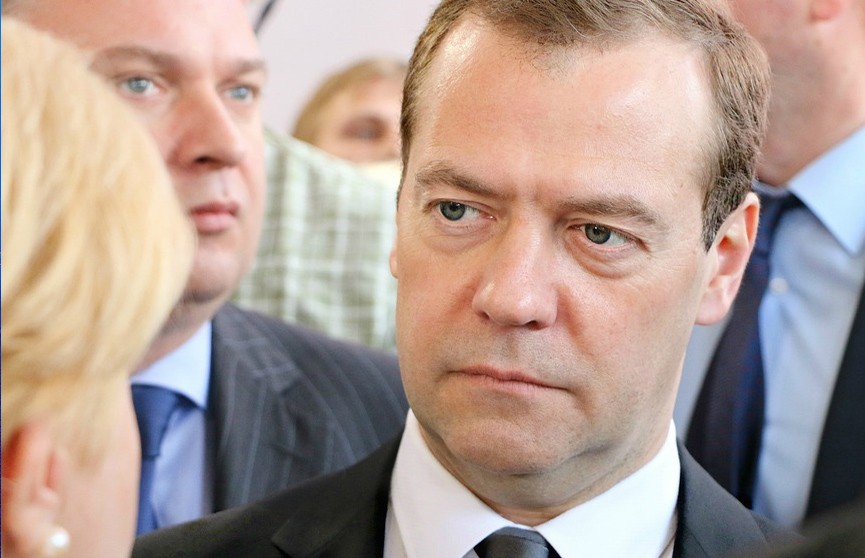 Медведев заявил, что Украину нужно переименовать в «Свинский Бандера-рейх»