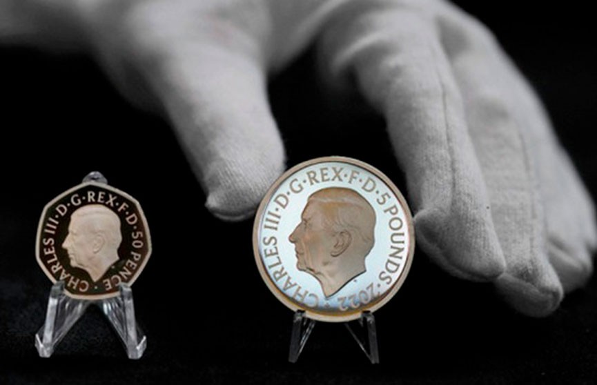 В Англии опубликовали изображение монет с портретом короля Карла III