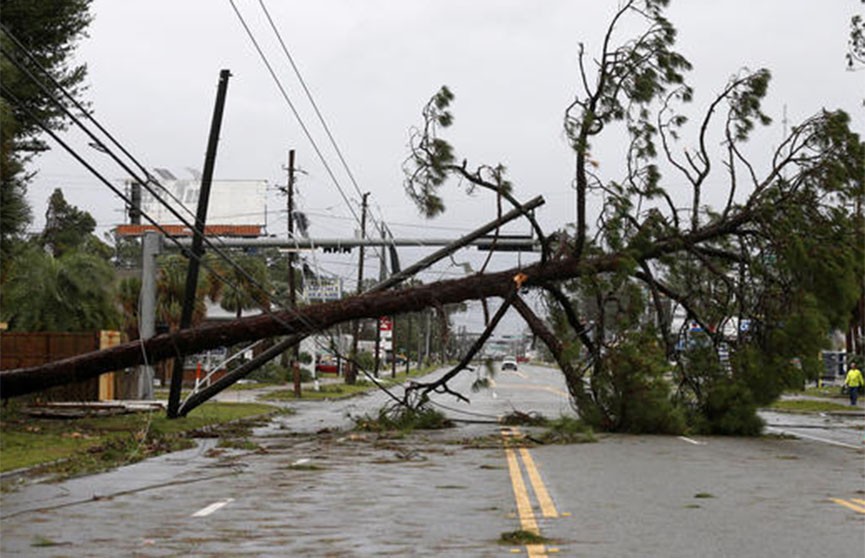 Ураган «Майкл» в США ослаб до тропического шторма