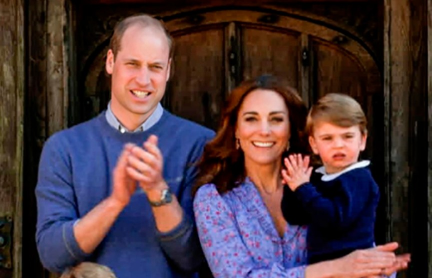 Новое семейное фото Кейт Миддлтон и принца Уильяма умилило соцсети