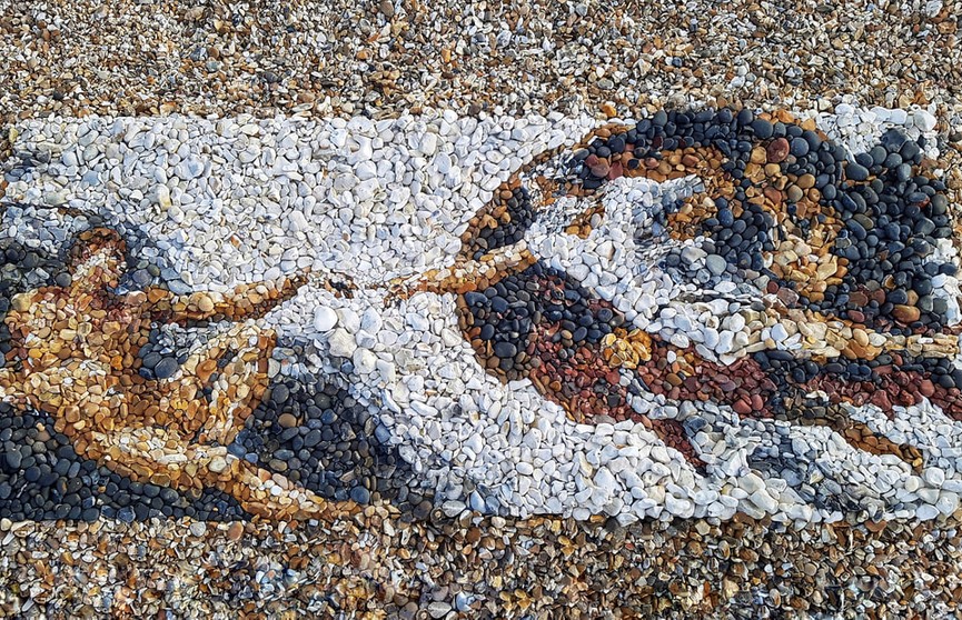Пикассо, Вашингтон, Венера и Джоконда – художник создает удивительные мозаики из камешков