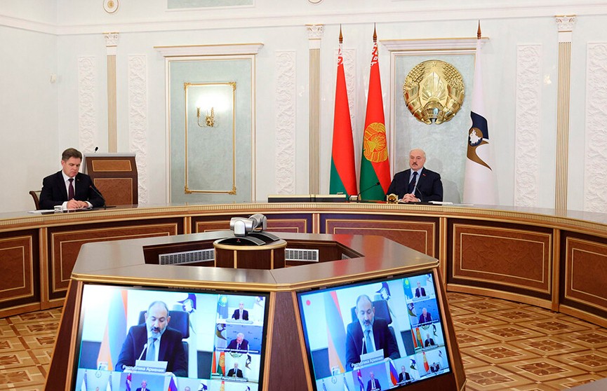Александр Лукашенко принял участие в саммите ЕАЭС
