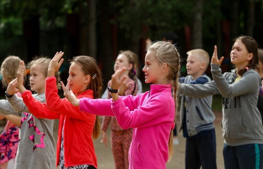 Стало известно, сколько в Беларуси будет стоить путевка в детский лагерь